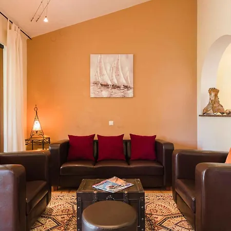 In 41700 Apartment *