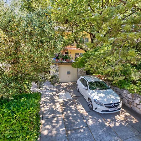 Apartment In 41700 Selce