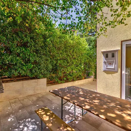 Апартаменты In 41700 *