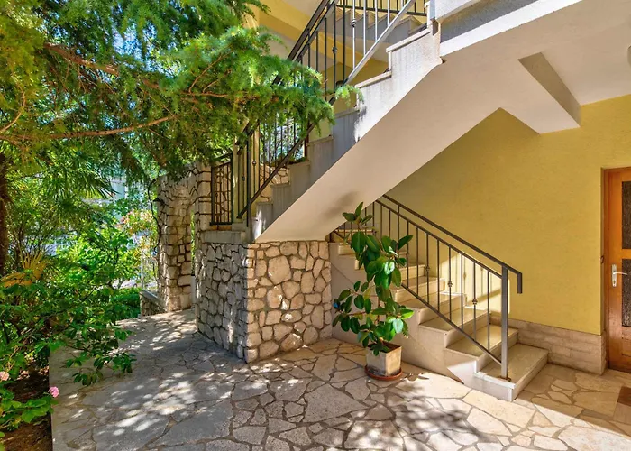 In 41700 * سيلتسي